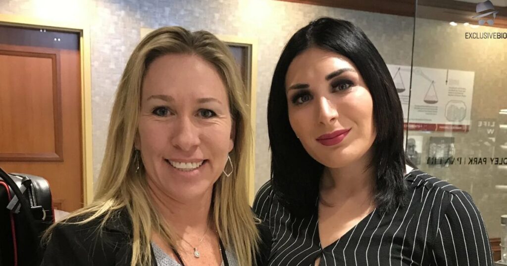 Laura Loomer’s Comparisons with Other Influencers